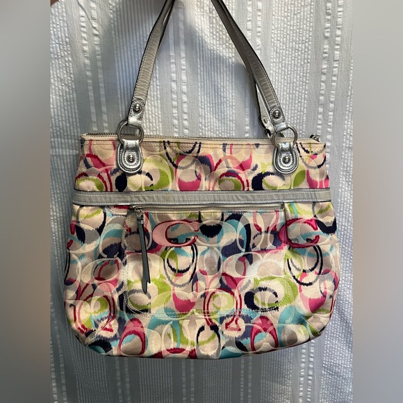 Vintage Coach Poppy Ikat Shoulder Bag - Picture 1 of 7